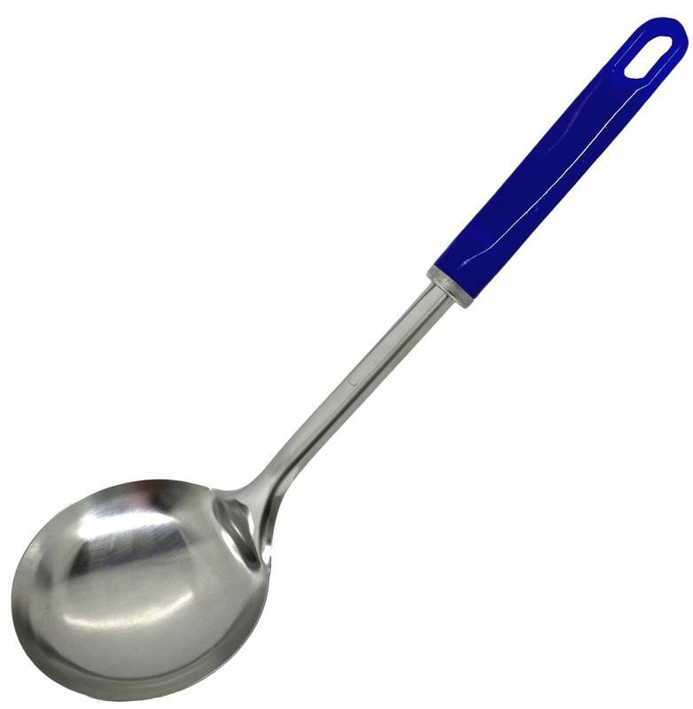 Половник с синей ручкой