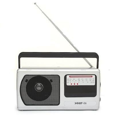 Радиоприемник Эфир-06 принимает станции в диапазоне FM/AM/SW